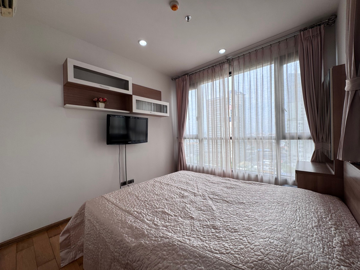 For RentCondoWongwianyai, Charoennakor : Fuse Sathorn Taksin, next to BTS Wongwian Yai, 1 bedroom, available for rent, 13,000/month, beautiful room, ready to move in!