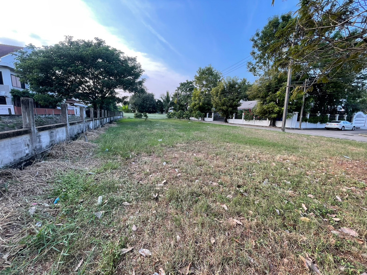 For SaleLandBangna, Bearing, Lasalle : Empty land for sale, Krisada Nakhon 21, Bangna, Trat, km. 6.5, near Mega Bangna, Suvarnabhumi Airport, size 120 sq m.