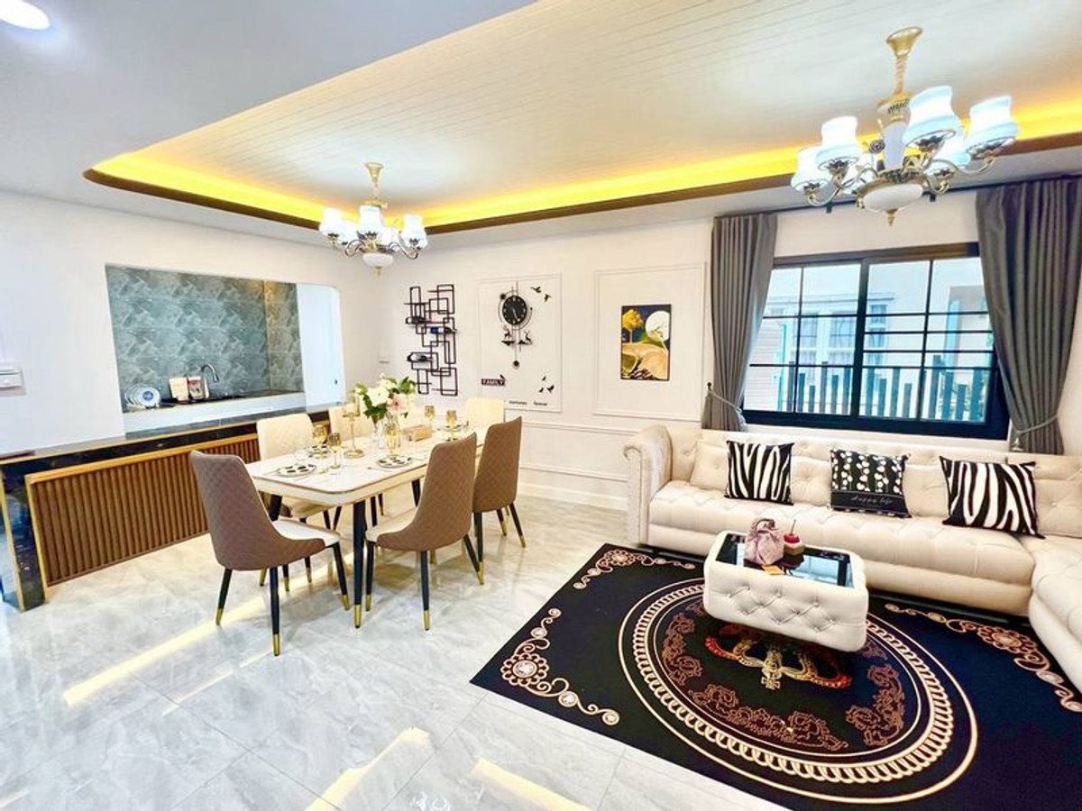 For SaleTownhomePathum Thani,Rangsit, Thammasat : 2-story townhouse for sale, Pruksa Village 12 (Rangsit-Khlong 3), near Future Park Rangsit, area 26.9 square wah, 3 bedrooms, Rangsit-Nakhon Nayok Road, Khlong Sam Subdistrict, Khlong Luang District, Pathum Thani.