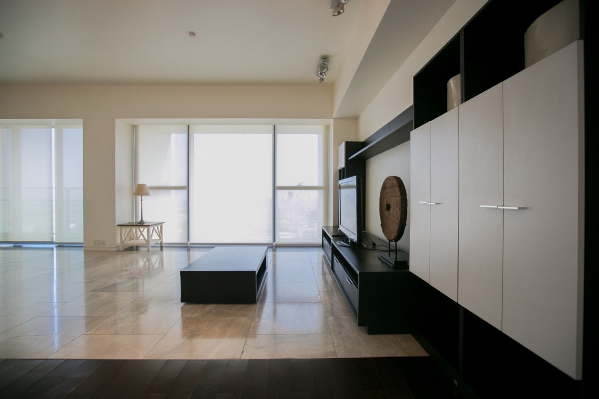 ขายคอนโดสาทร นราธิวาส : 🔥Sale at The met sarhron  🔥3BR 3BR. 38.5 M 🔥296.98 sqm. Floor43