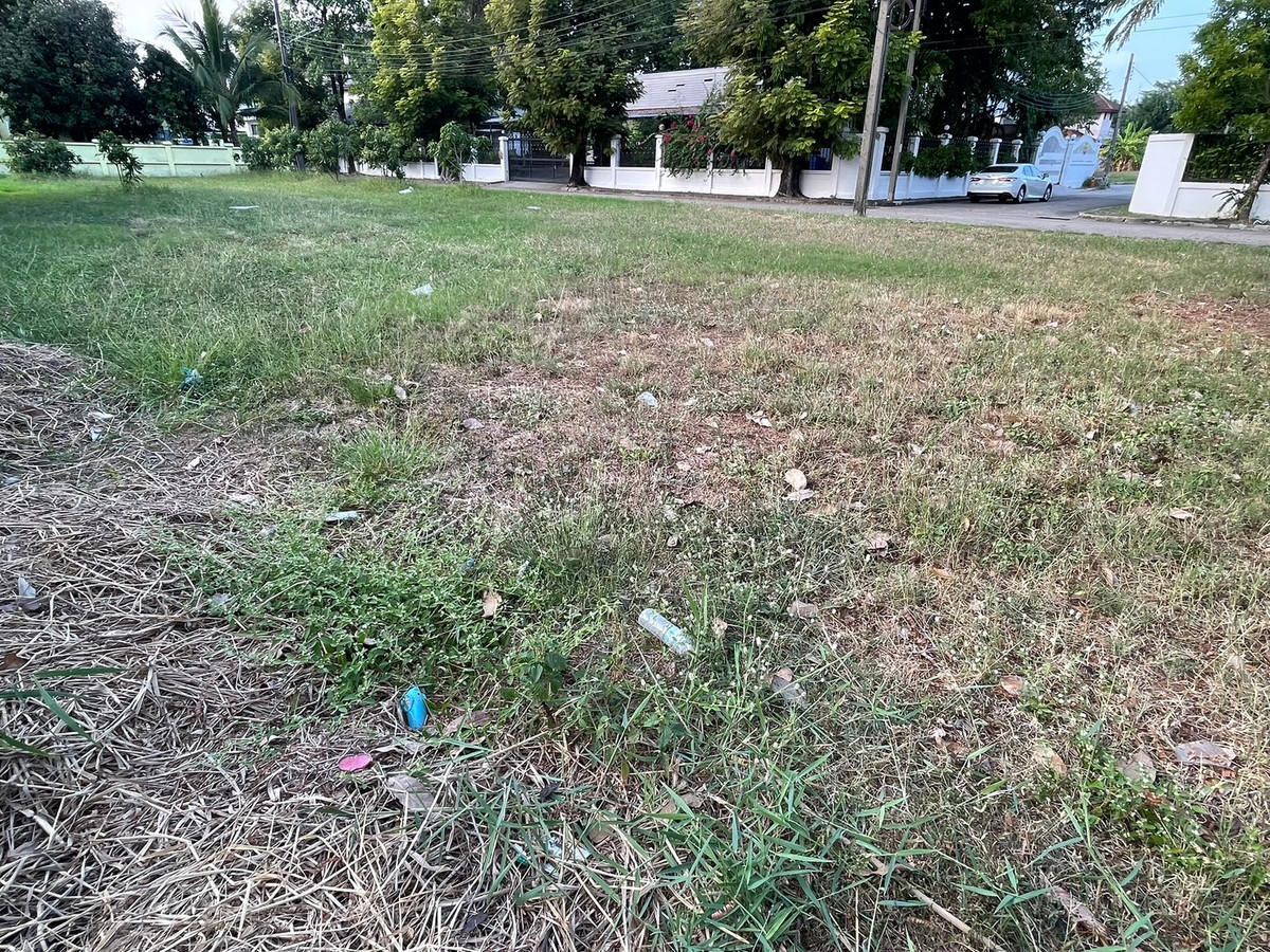 For SaleLandBangna, Bearing, Lasalle : Empty land for sale, Krisada Nakhon 21, Bangna, Trat, km. 6.5, near Mega Bangna, Suvarnabhumi Airport, size 120 sq m.