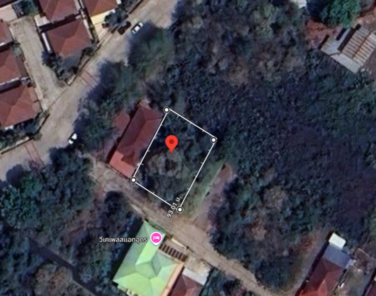 ขายที่ดินอุดรธานี : ที่ดินใจกลางอุดรธานี 130 ตร.ว. ทำเลทองใกล้ทุกความสะดวก เหมาะสร้างบ้านหรือเก็งกำไรระยะยาว ✨ ใกล้ถนนหลัก เดินทางสะดวก น้ำไฟพร้อม 