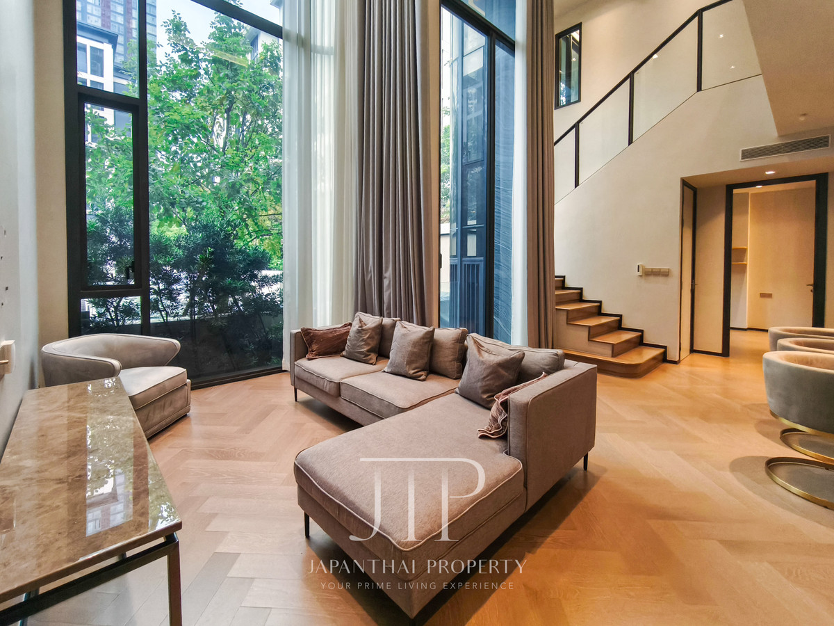 ให้เช่าคอนโดสุขุมวิท อโศก ทองหล่อ : *The Reserve 61 Hideaway* ดูเพล็กซ์ เข้าถึงสระว่ายน้ำ 137.77ตร.ม ยูนิต 3 ห้องนอนให้เช่าในย่านเอกมัย