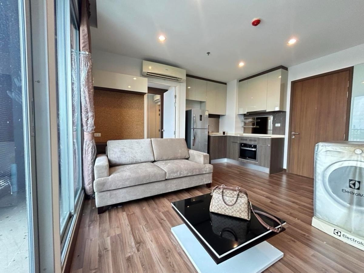 For RentCondoBang Sue, Wong Sawang, Tao Pun : Condo next to MRT Tao Poon