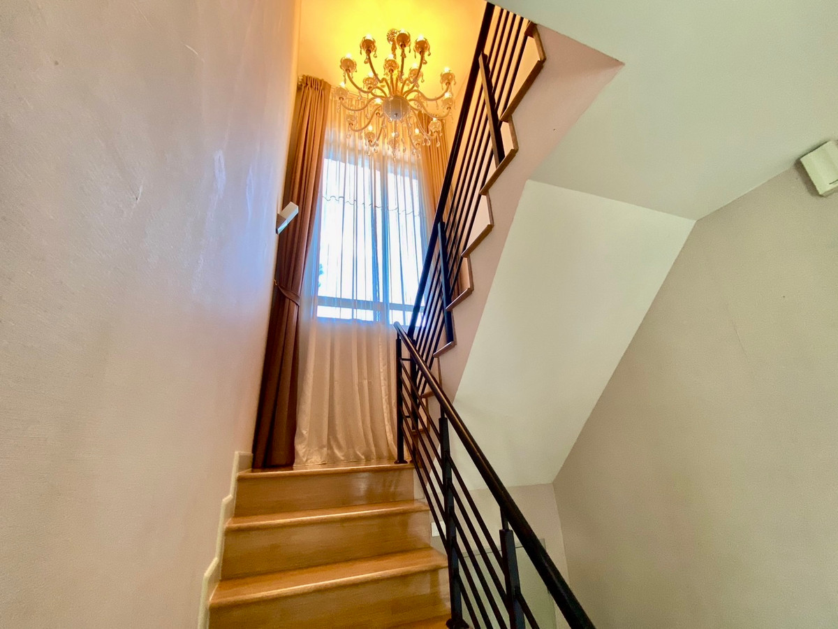 ให้เช่าบ้านนวมินทร์ รามอินทรา : ให้เช่า บ้านเดี่ยว ไลฟ์ บางกอก บลูเลอวาร์ด รามอินทรา 65 | แปลงหน้าสวน ใกล้รถไฟฟ้าสายสีชมพู วัชรพล - คู้บอน | พร้อมอยู่