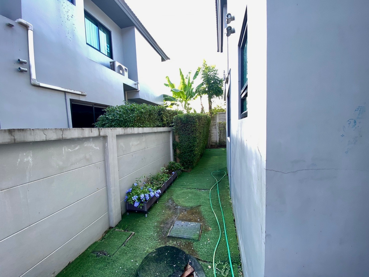 ให้เช่าบ้านนวมินทร์ รามอินทรา : ให้เช่า บ้านเดี่ยว ไลฟ์ บางกอก บลูเลอวาร์ด รามอินทรา 65 | แปลงหน้าสวน ใกล้รถไฟฟ้าสายสีชมพู วัชรพล - คู้บอน | พร้อมอยู่