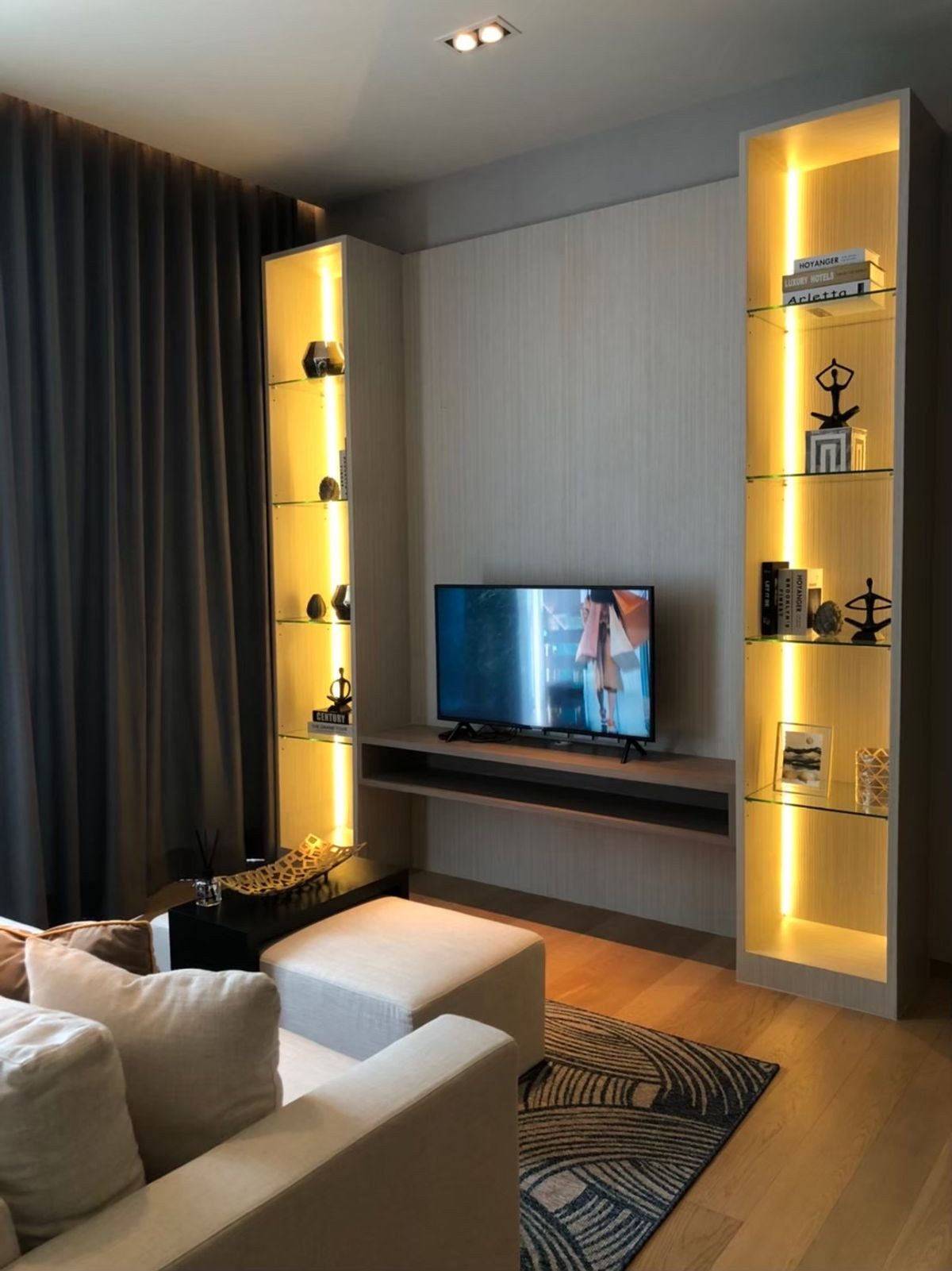 ให้เช่าคอนโดสีลม ศาลาแดง บางรัก : 💥CP-7471💥ว่าง ให้ เช่า   ศาลาแดง วัน👉แอดไลน์ @cozycondo 