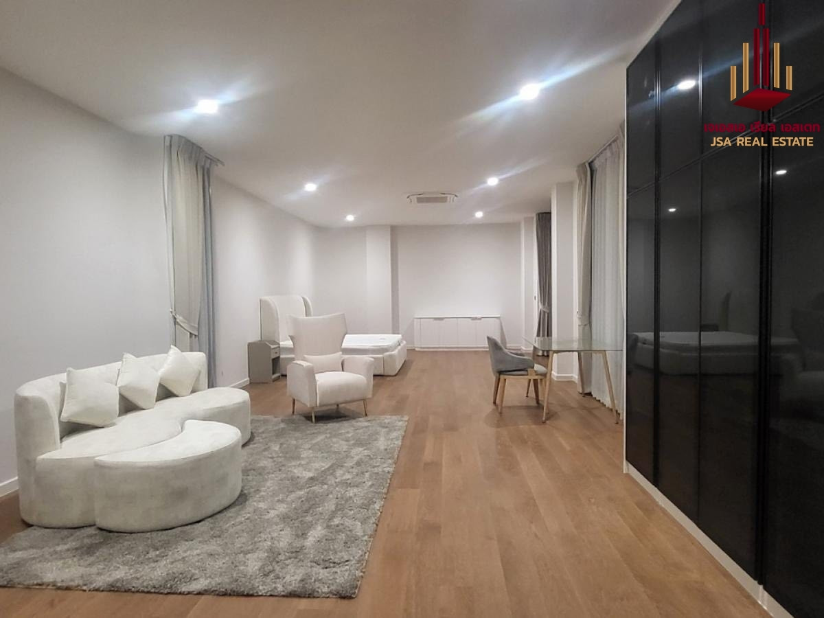 ให้เช่าบ้านพระราม 9 เพชรบุรีตัดใหม่ RCA : ✨ For Rent : BuGaan Rama 9-Meng Jai ✨  💰 Only 350,000 thb/month