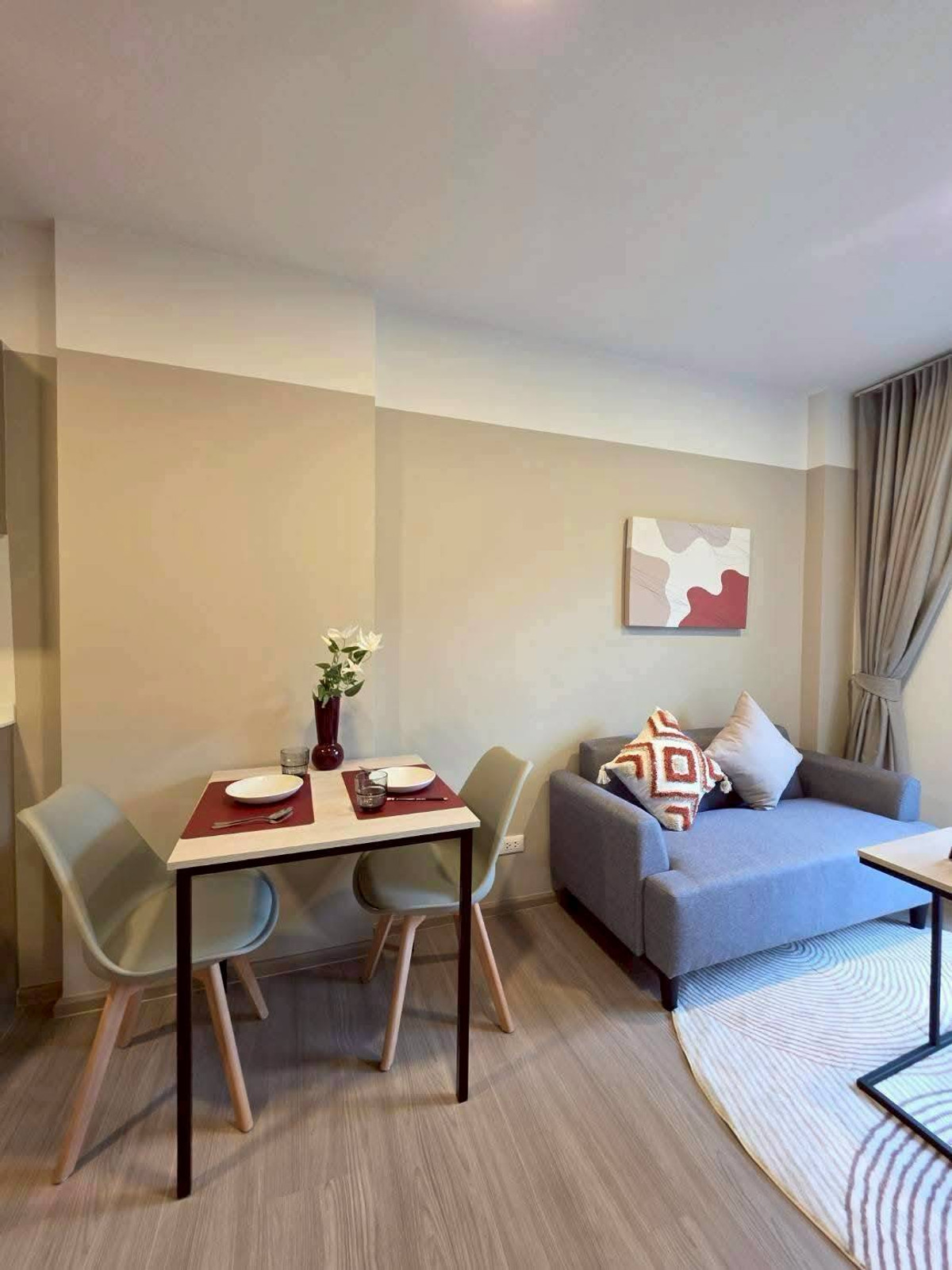 ให้เช่าคอนโดพัทยา บางแสน ชลบุรี สัตหีบ : 🌿 ให้เช่าด่วน! ห้องใหม่มือหนึ่ง Dcondo Sense พร้อมเฟอร์ครบ ครบจบในห้องเดียว เพียง  12,000 ต่อเดือนเท่านั้น💕 📞 061-6161426 | 065-4496399 🟢LINE: @wsrcondo