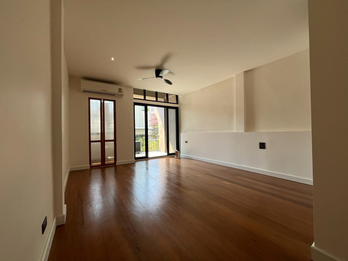 ให้เช่าโฮมออฟฟิศนานา : ให้เช่า โฮมออฟฟิศ นานา สุขุมวิท ใกล้ BTS สถานี นานา 800 เมตร