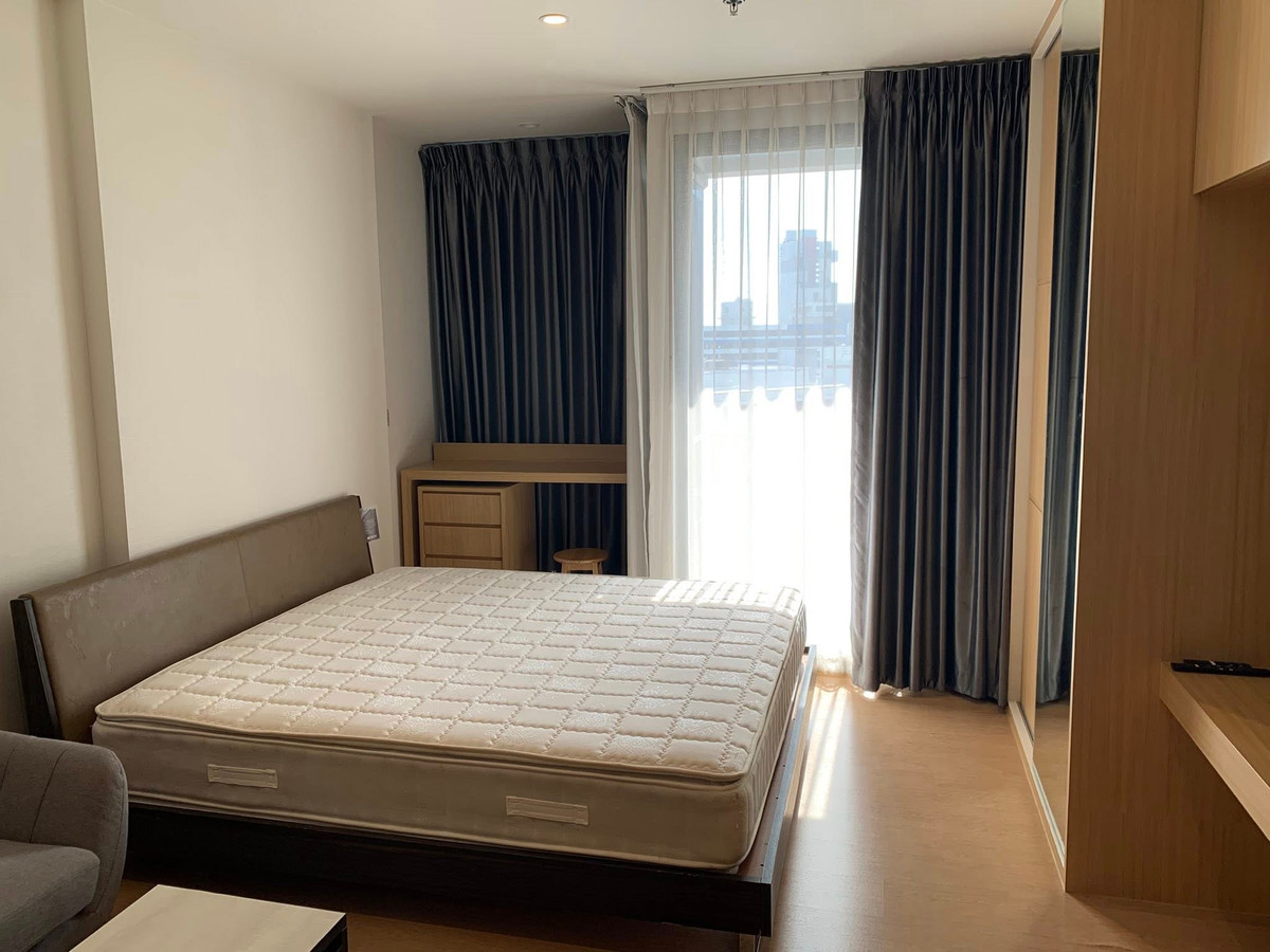For RentCondoLadprao, Central Ladprao : !! Beautiful room for rent, Condo MARU Ladprao 15, near MRT Ladprao.