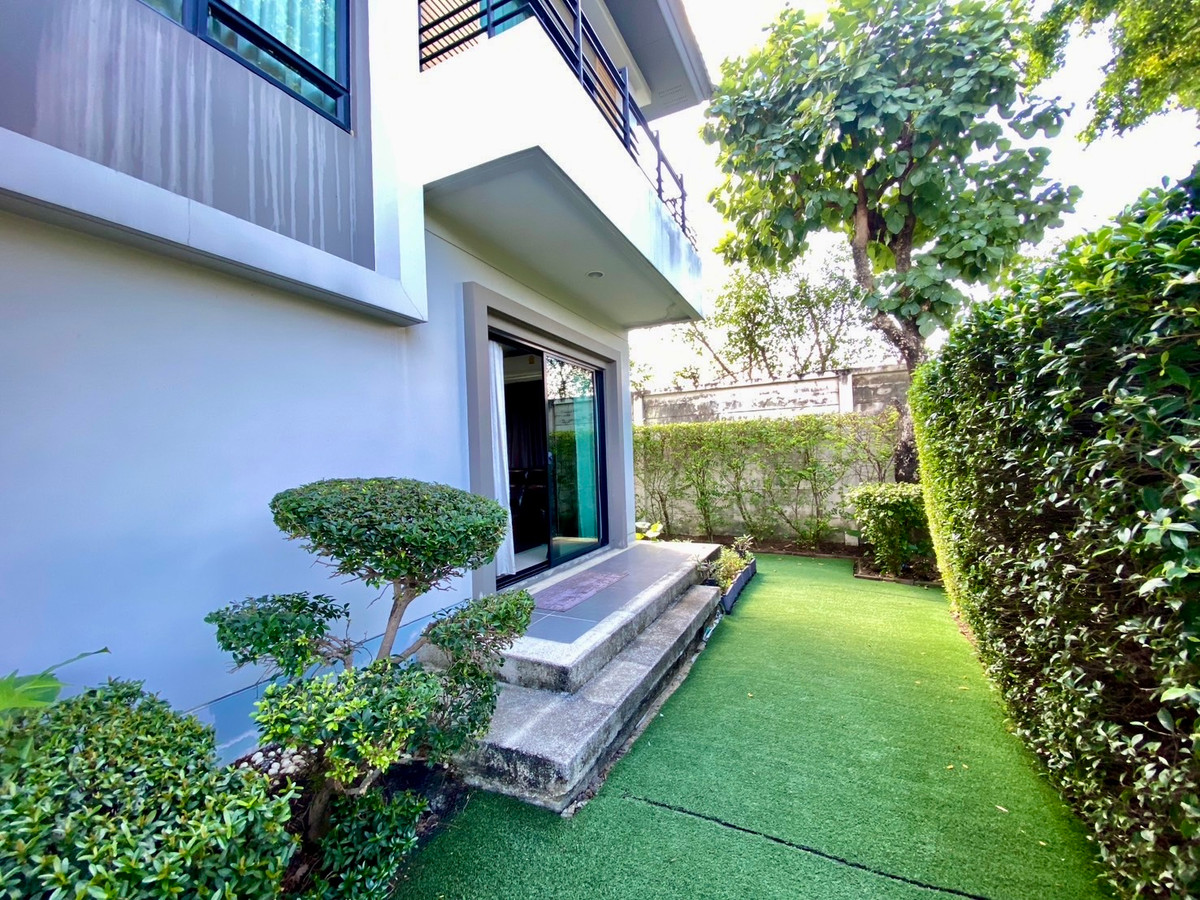 ให้เช่าบ้านนวมินทร์ รามอินทรา : ให้เช่า บ้านเดี่ยว ไลฟ์ บางกอก บลูเลอวาร์ด รามอินทรา 65 | แปลงหน้าสวน ใกล้รถไฟฟ้าสายสีชมพู วัชรพล - คู้บอน | พร้อมอยู่