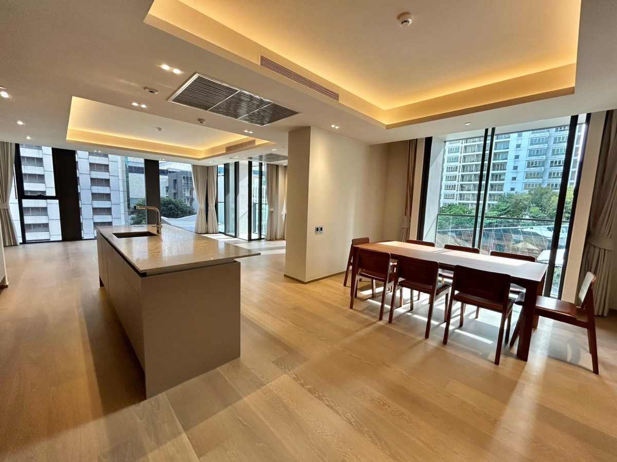 For RentCondoWitthayu, Chidlom, Langsuan, Ploenchit : 🏙️ Tonson One Residence – Rare Luxury Corner Unit | 3-Bedroom 175 SQM | Chidlom