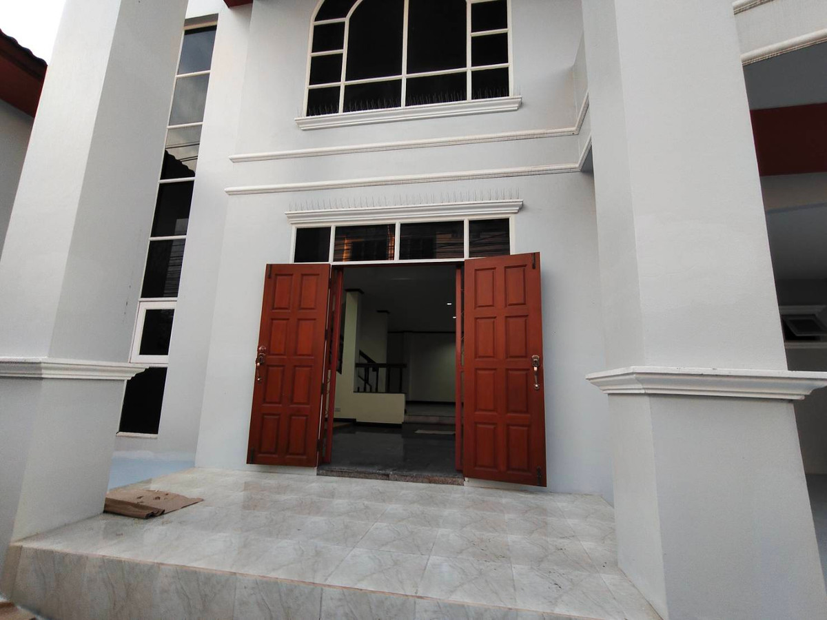 ขายบ้านโชคชัย4 ลาดพร้าว71 : ด่วน ขายบ้าน โชคชัย4 ซอย84