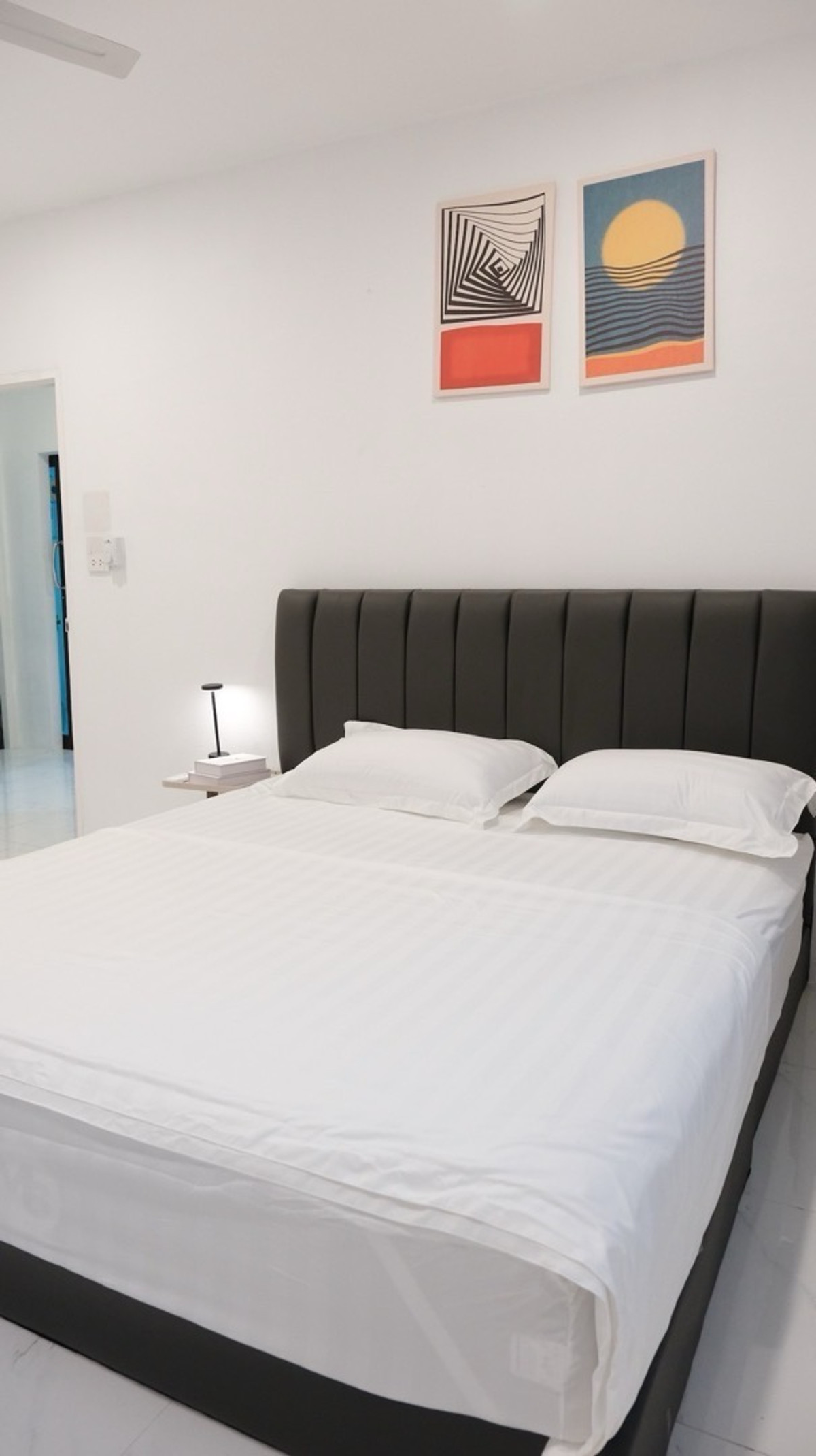 ให้เช่าบ้านอ่อนนุช อุดมสุข : 📢👇 บ้านที่เป็นมิตรกับสัตว์เลี้ยง พร้อมสระน้ำเกลือส่วนตัว! เหมาะสำหรับครอบครัวและคนรักสัตว์เลี้ยง เพลิดเพลินกับไลฟ์สไตล์ที่ผ่อนคลายพร้อมสระว่ายน้ำส่วนตัวและสวนกว้างขวางใจกลางอุดมสุข