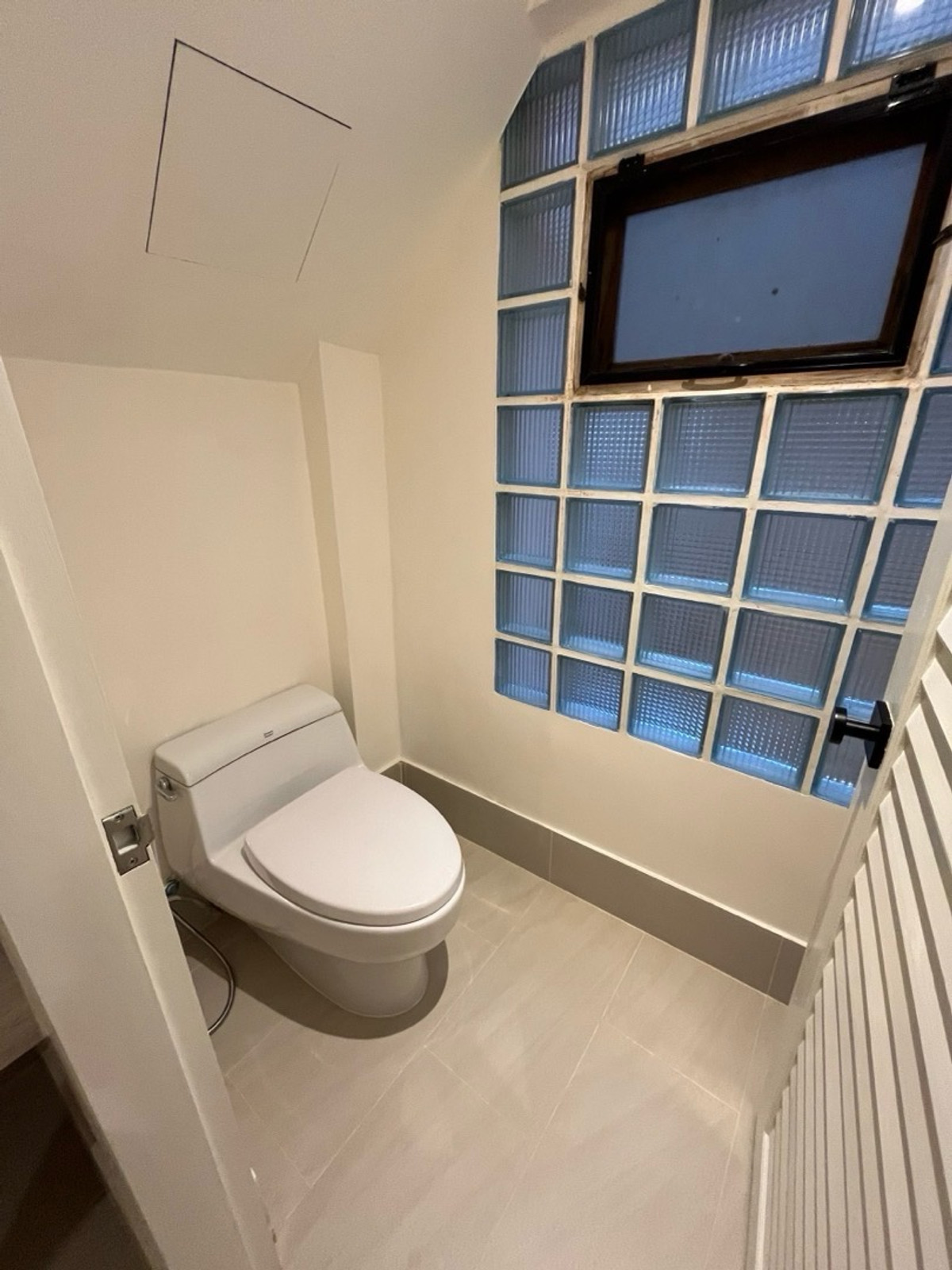 ให้เช่าโฮมออฟฟิศนานา : ให้เช่า โฮมออฟฟิศ นานา สุขุมวิท ใกล้ BTS สถานี นานา 800 เมตร