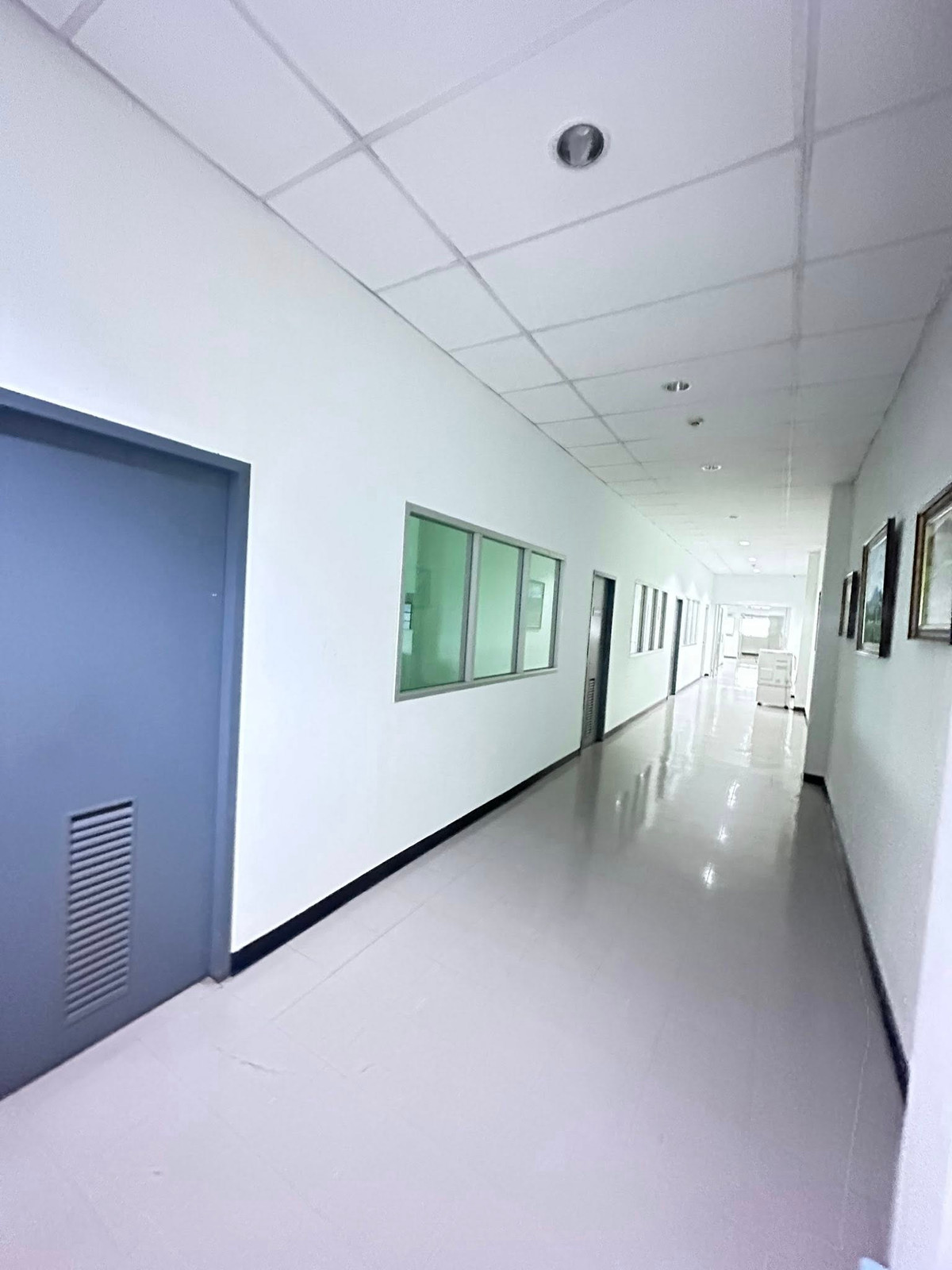 ขายโรงงานลาดกระบัง สุวรรณภูมิ : 🏭✨ โอกาสทอง! #ขายโรงงาน #พื้นที่สีม่วง พร้อมใบอนุญาต (รง.) ย่าน #ลาดกระบัง! 