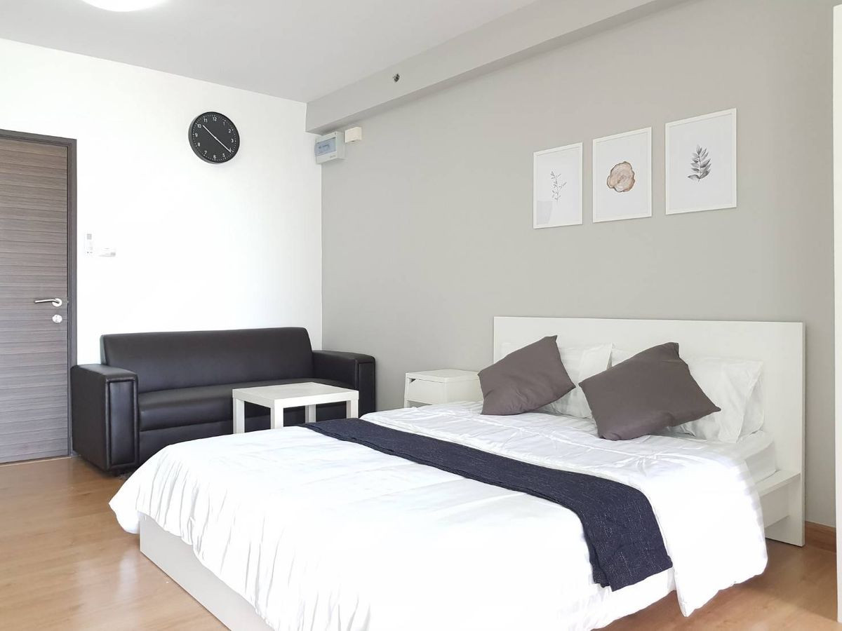 For RentCondoRattanathibet, Sanambinna : New condo for rent, ready to move in, Supalai Park Khae Rai-Ngamwongwan.   *There is a washing machine* MRT Nonthaburi Government Center