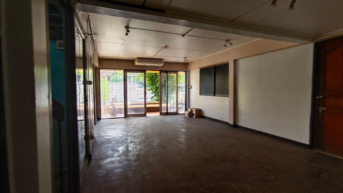 For SaleHouseSapankwai,Jatujak : Single house for sale, Soi Phahonyothin 35, city center area