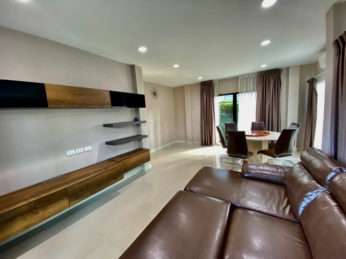 ให้เช่าบ้านนวมินทร์ รามอินทรา : ให้เช่า บ้านเดี่ยว ไลฟ์ บางกอก บลูเลอวาร์ด รามอินทรา 65 | แปลงหน้าสวน ใกล้รถไฟฟ้าสายสีชมพู วัชรพล - คู้บอน | พร้อมอยู่