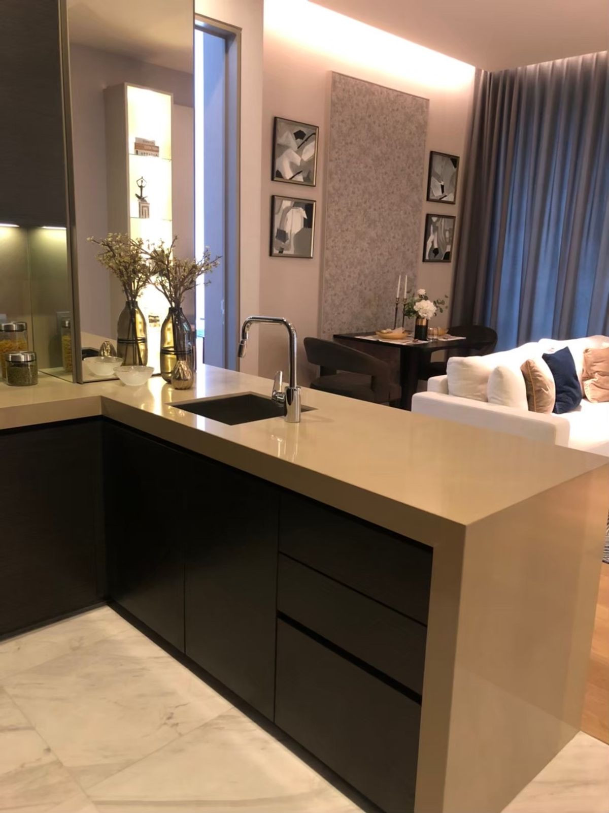 ให้เช่าคอนโดสีลม ศาลาแดง บางรัก : 💥CP-7471💥ว่าง ให้ เช่า   ศาลาแดง วัน👉แอดไลน์ @cozycondo 