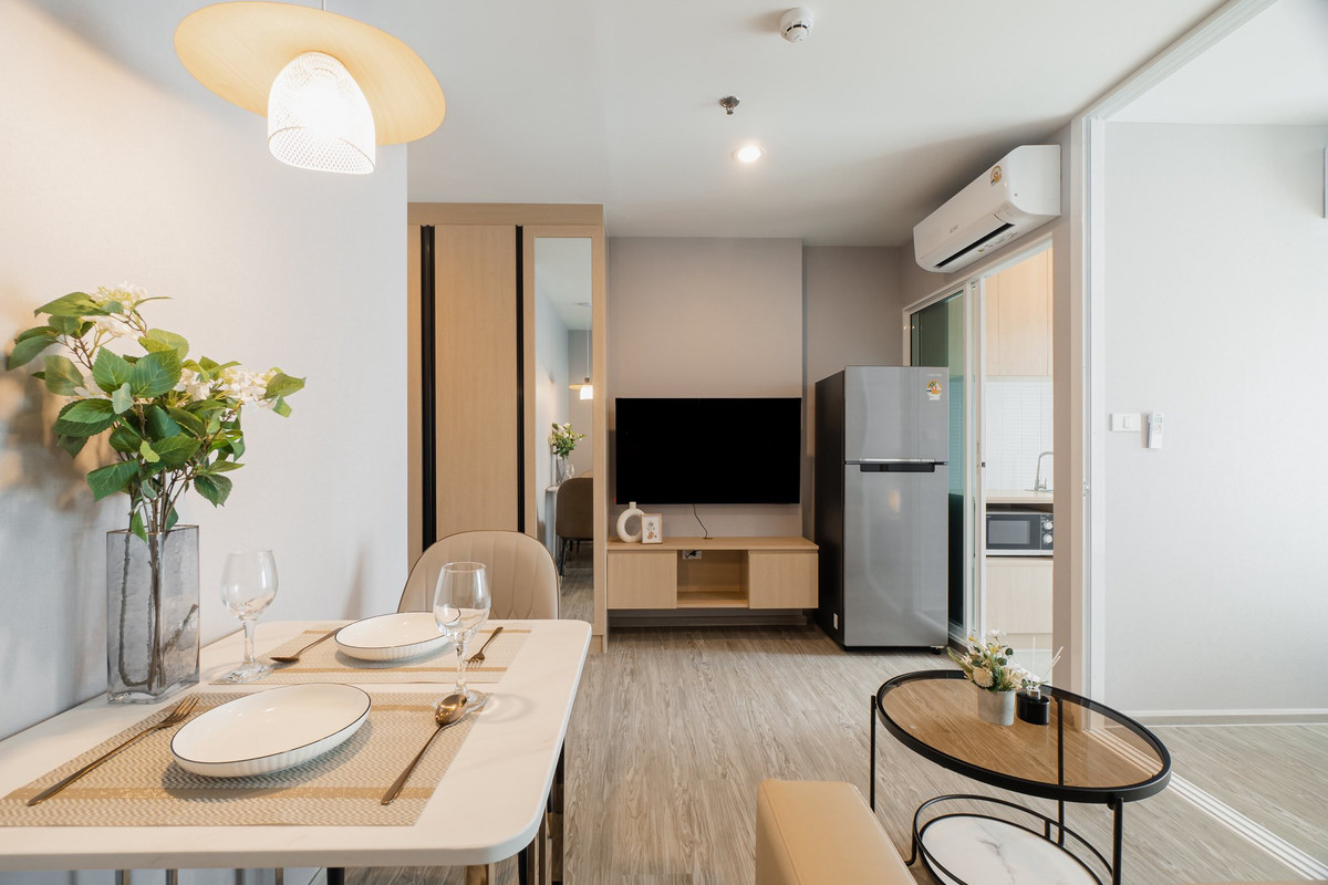 For RentCondoBangna, Bearing, Lasalle : Condo for rent, Regent Home Bangna, beautiful room, view of Bang Krachao water curve, fully furnished, ready to move in! Near BTS Bangna, only 400 meters.