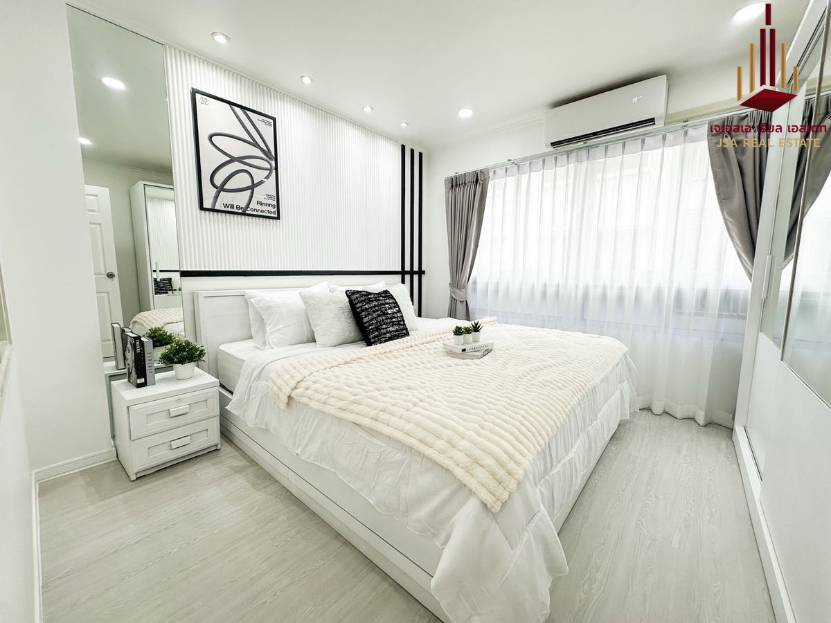 For SaleCondoRatchadapisek, Huaikwang, Suttisan : ✨ Lumpini Ville Cultural Center for sale ✨ Beautifully decorated room, ready to move in.