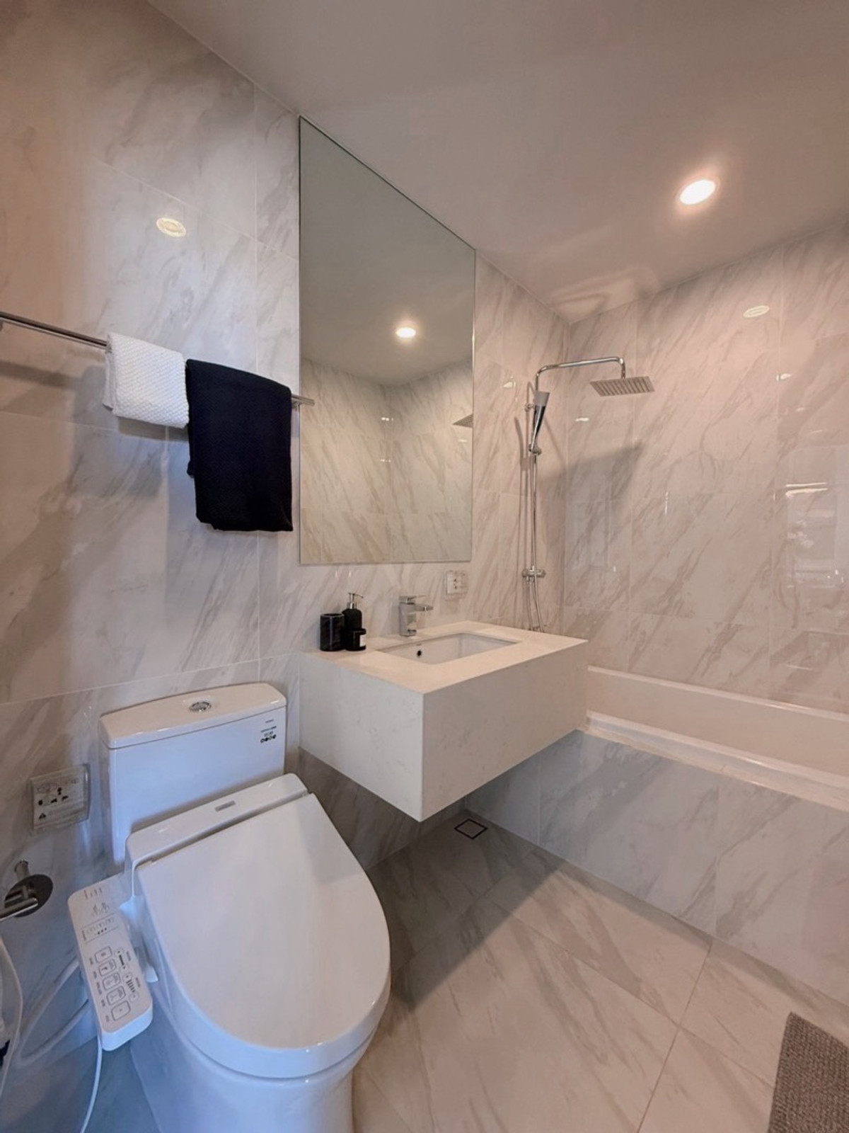 ขายคอนโดราชเทวี พญาไท : 🚀 ด่วน!2ห้องนอนห้องสุดท้ายราคาสุดพิเศษ Ideo Mobi Rangnam เพียง 7.99 ล้าน 📲 𝟎𝟔𝟒-𝟕𝟗𝟒𝟒𝟐𝟔𝟑(คุณน้ำ) 