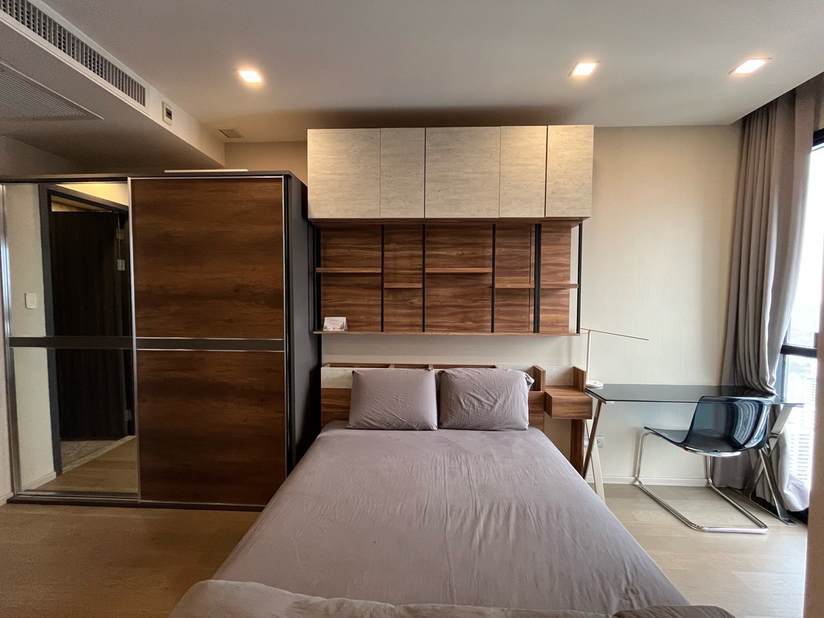 ขายคอนโดสุขุมวิท อโศก ทองหล่อ : ✨ ขาย Ashton Asoke (แอชตัน อโศก)ชั้นสูงมาก วิวสวย ห้อง Rare Unit ราคาพิเศษสุดในโครงการ💰 ราคาพิเศษเพียง 9.5 ล้านบาทจากราคาปกติ 9.8 ล้านบาท📌 ห้องสวยตกแต่งครบ Fully Furnished พร้อมเข้าอยู่ได้ทันที🏙️ พีรพงศ์ ฟีฟ่า 087-808-3690