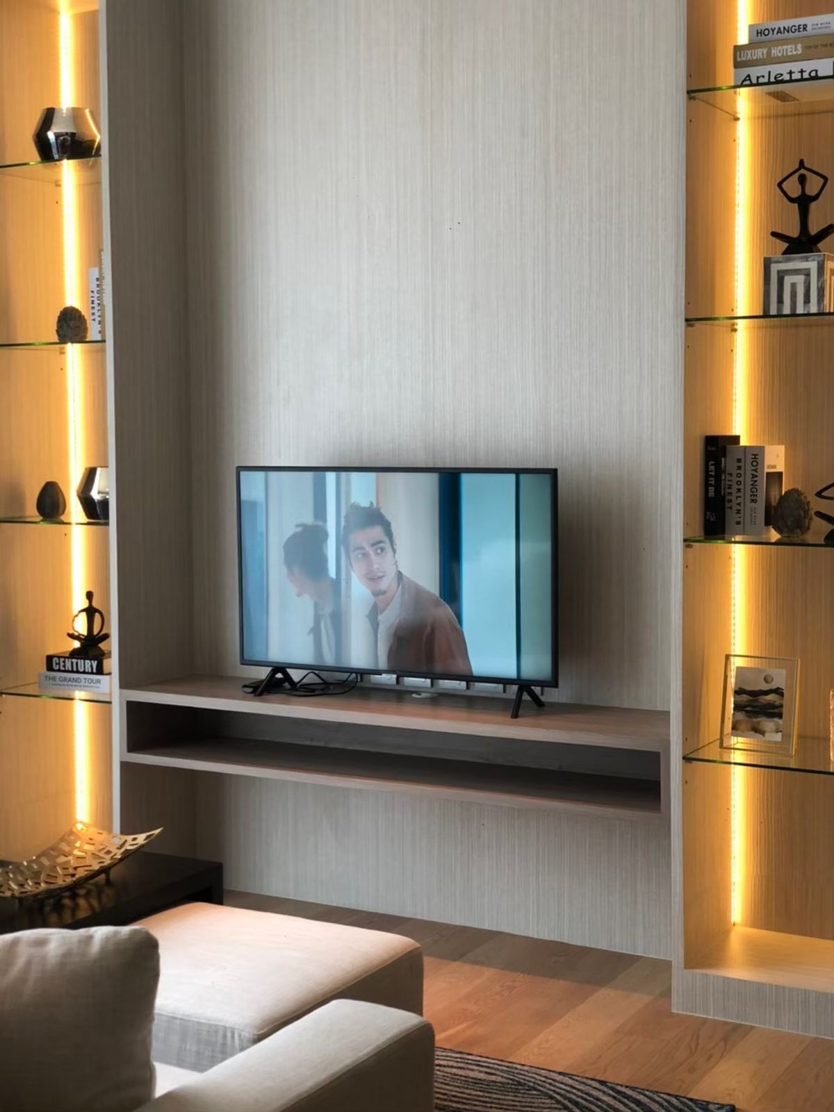 ให้เช่าคอนโดสีลม ศาลาแดง บางรัก : 💥CP-7471💥ว่าง ให้ เช่า   ศาลาแดง วัน👉แอดไลน์ @cozycondo 