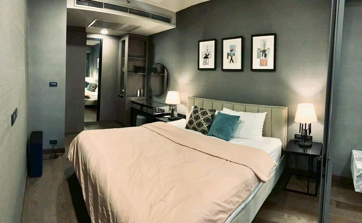 For RentCondoKhlongtoei, Kluaynamthai : For rent: Siamese Exclusive Queens, beautiful room, fully furnished, ready to move in.