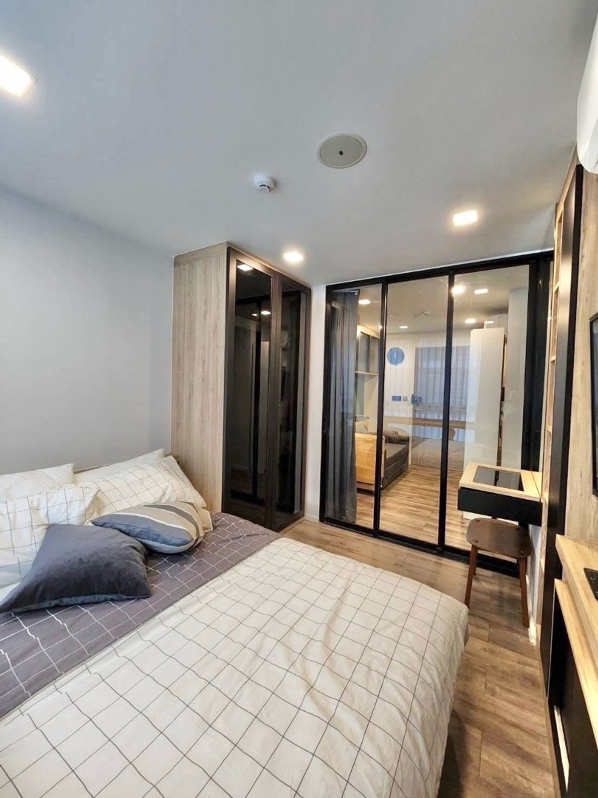 ให้เช่าคอนโดรัชดา ห้วยขวาง : 🔥🔥31549🔥🔥ให้เช่าAtmoz Ratchada - Huaikwang 🌐LINE ID : @fastforrentcondo