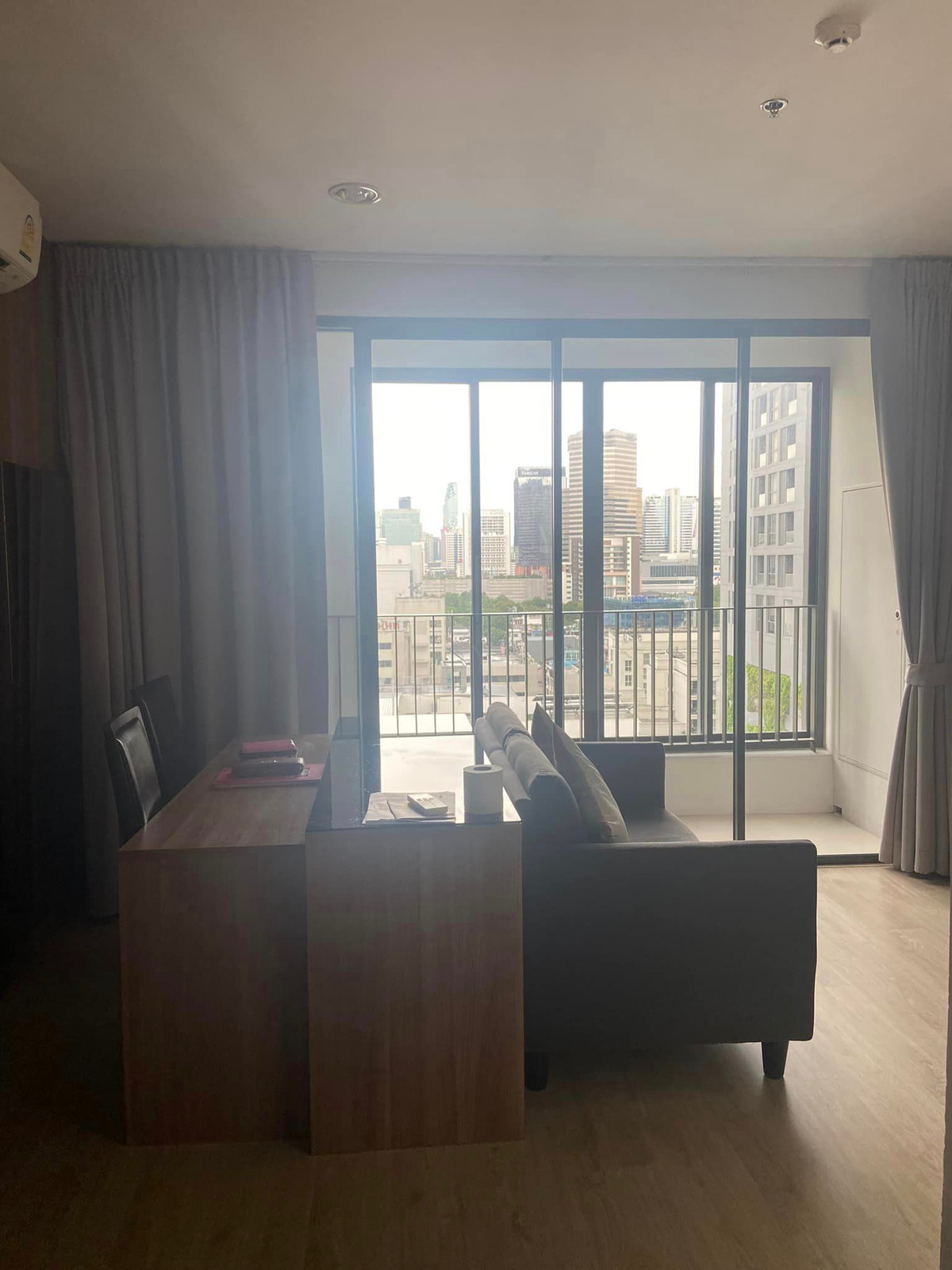 For SaleCondoRatchathewi,Phayathai : Ideo Q Ratchathewi【𝐒𝐄𝐋𝐋 & 𝐑𝐄𝐍𝐓】🔥Modern, cool, yet elegant, with a bright tone that looks slightly expensive🔥 Contact Line ID: @hacondo