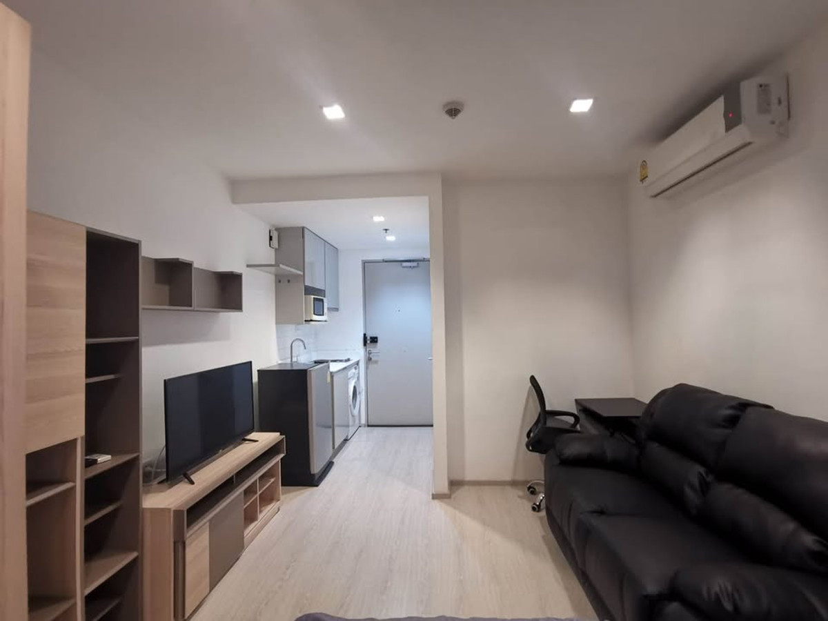 For RentCondoWongwianyai, Charoennakor : For rent, Ideo mobi sathorn, studio room, fully furnished, ready to move in, next to BTS Krung Thonburi, 0 meters. If interested, add Line @best_condo.