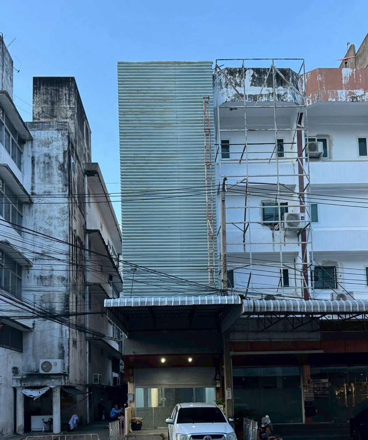 ให้เช่าอาคารพาณิชย์รัชดา ห้วยขวาง : ให้เช่า อาคารพาณิชย์ ตึกแถว รัชดาภิเษก ห้วยขวาง ใกล้ รถไฟฟ้า 170 เมตร 