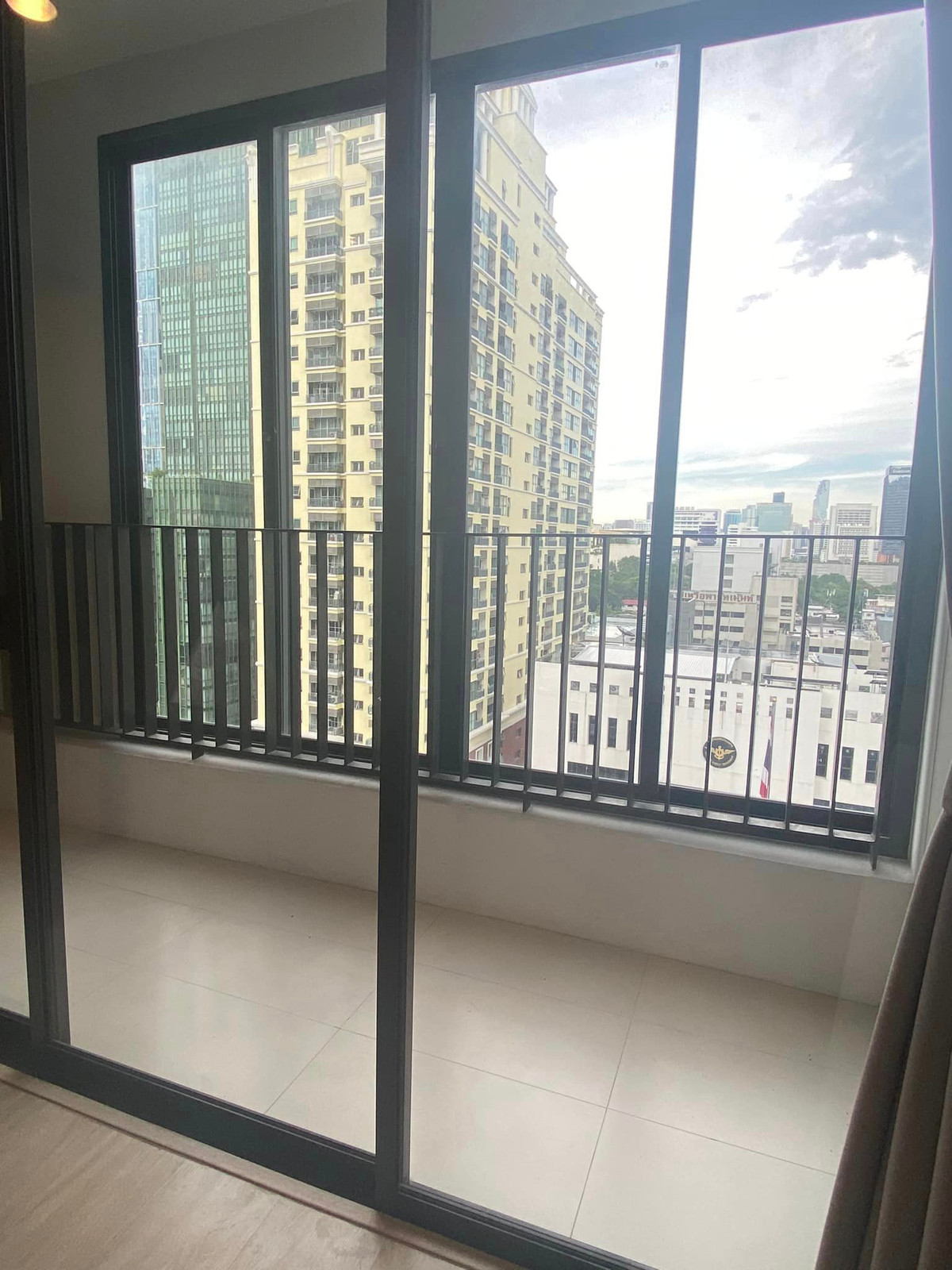 For SaleCondoRatchathewi,Phayathai : Ideo Q Ratchathewi【𝐒𝐄𝐋𝐋 & 𝐑𝐄𝐍𝐓】🔥Modern, cool, yet elegant, with a bright tone that looks slightly expensive🔥 Contact Line ID: @hacondo