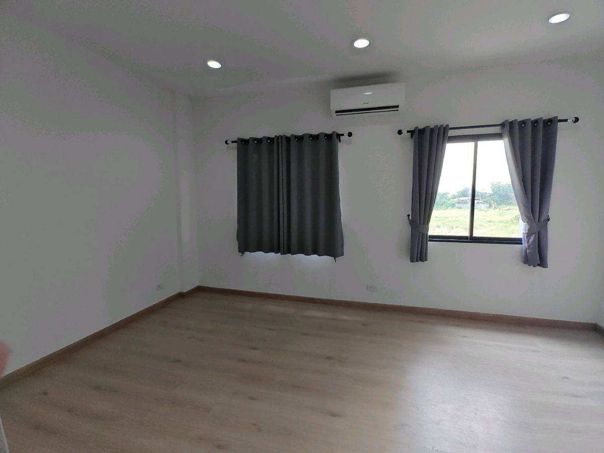 ให้เช่าทาวน์โฮมนวมินทร์ รามอินทรา : ให้เช่าทาวน์โฮม พรีเมี่ยม เพลส พหลโยธิน - รามอินทรา ใกล้ บิ๊กซี ดอนเมือง (สะพานใหม่) เพียง 5 นาที