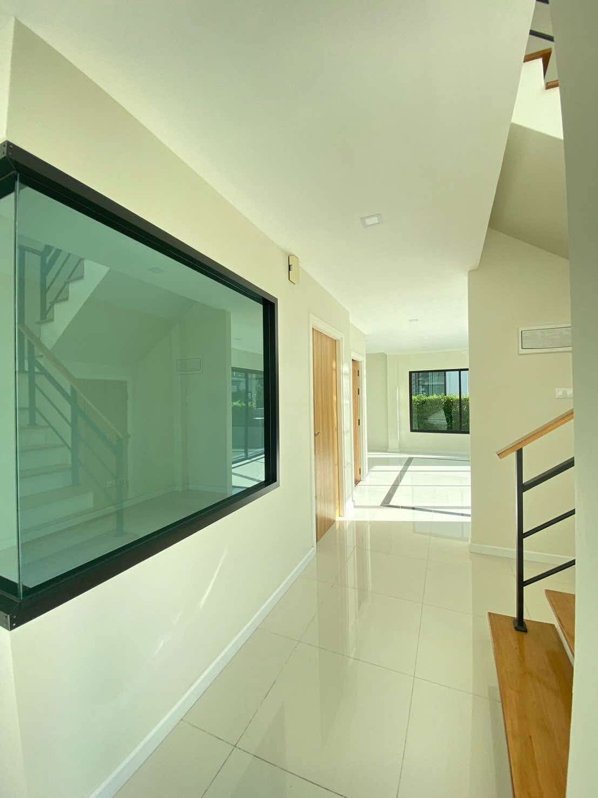 ขายบ้านพัทยา บางแสน ชลบุรี สัตหีบ : ลดเป็นล้าน 🔥 บ้านเดี่ยว เดอะ เลเจนด์ บางแสน / 4 ห้องนอน (ขาย), The Legend Bangsaen / Detached House 4 Bedrooms (FOR SALE) YEAN042