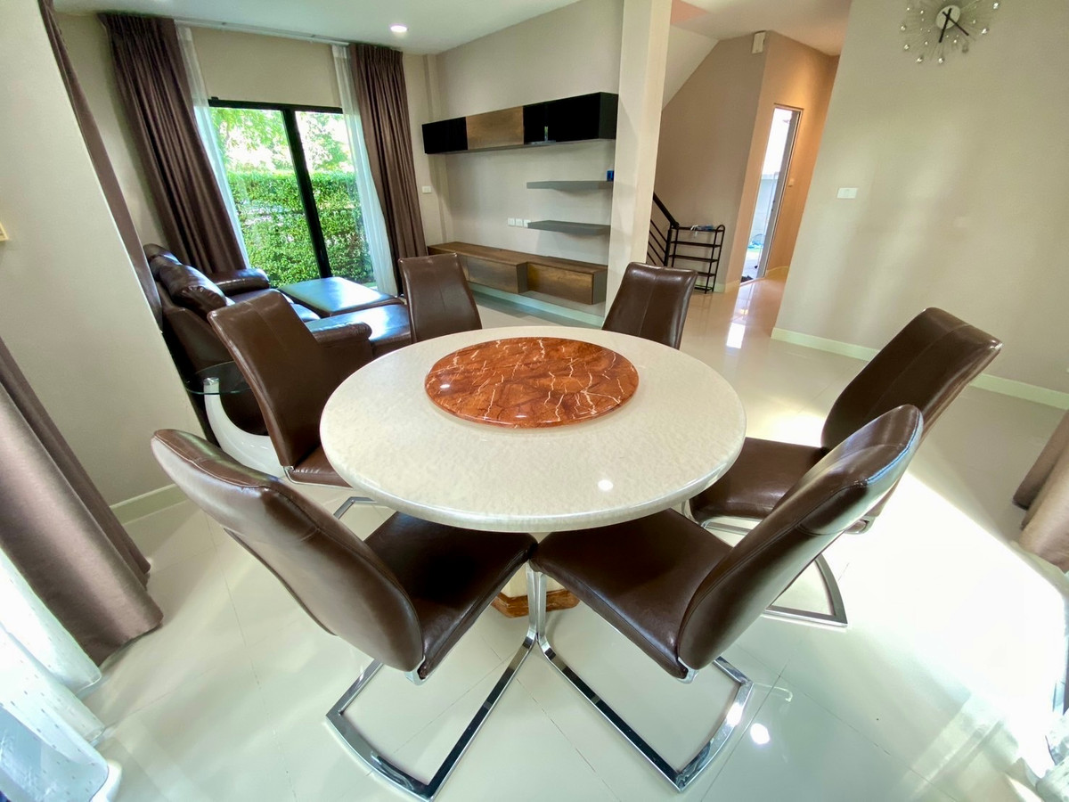 ให้เช่าบ้านนวมินทร์ รามอินทรา : ให้เช่า บ้านเดี่ยว ไลฟ์ บางกอก บลูเลอวาร์ด รามอินทรา 65 | แปลงหน้าสวน ใกล้รถไฟฟ้าสายสีชมพู วัชรพล - คู้บอน | พร้อมอยู่