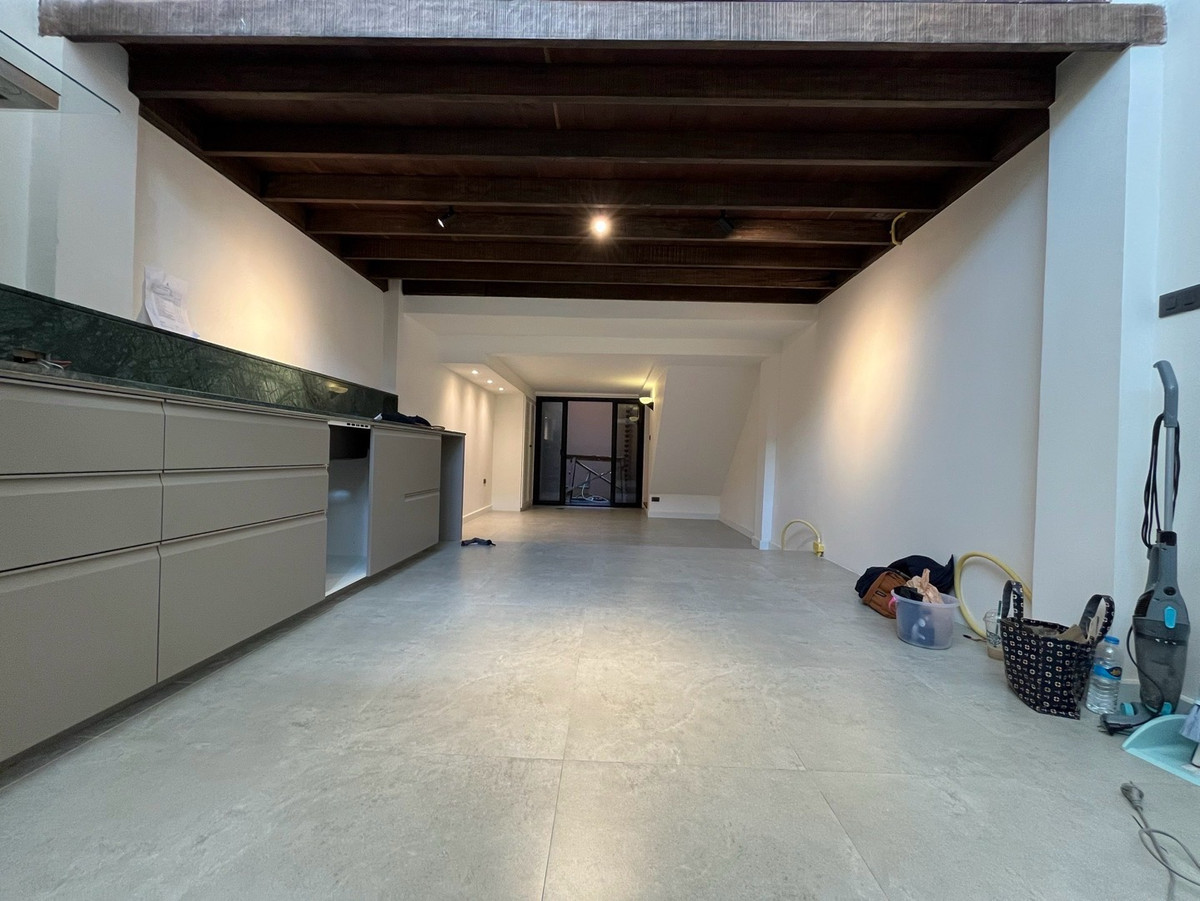 ให้เช่าโฮมออฟฟิศนานา : ให้เช่า โฮมออฟฟิศ นานา สุขุมวิท ใกล้ BTS สถานี นานา 800 เมตร