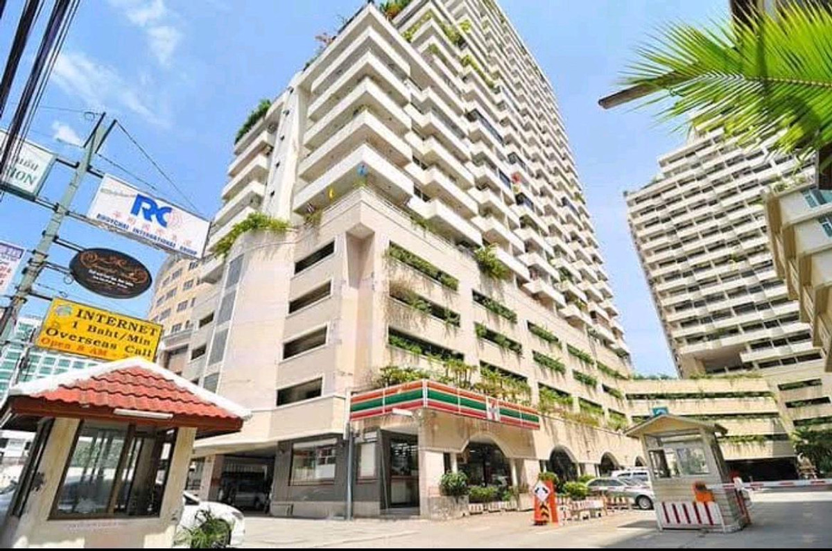 ให้เช่าคอนโดสุขุมวิท อโศก ทองหล่อ : สราญใจ แมนชั่น ห้องใหญ่2นอน
ที่จอดรถเฉพาะ สะดวกสบาย คุ้ม

(ห้องใหญ่มากกกก)
2ห้องนอน 2ห้องน้ำ ขนาด 75 ตารางเมตร
มีที่จอดรถ Fix ประจำให้ด้วยค่ะ 

สราญใจ แมนชั่น นานา ซอย4 
ว่างพร้อมอยู่ทันทีค่ะ 

ปล่อยเช่า 24,000 บาท/เดือน
ย้ายไว พร้อมจอง ถูกชะตา คุยกันค่ะ
