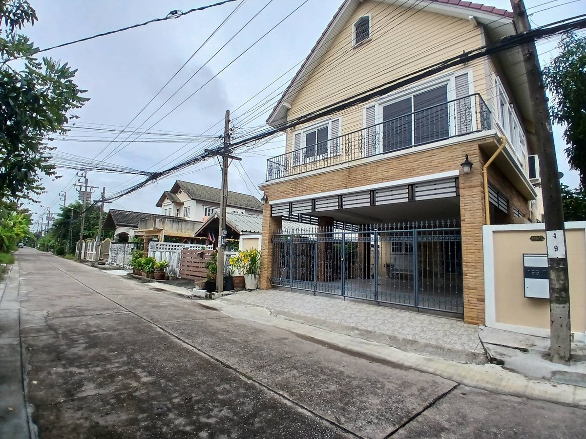 For RentHouseMin Buri, Romklao : ็House for rent, Sammakorn Ramkhamhaeng 112, call 0999983897