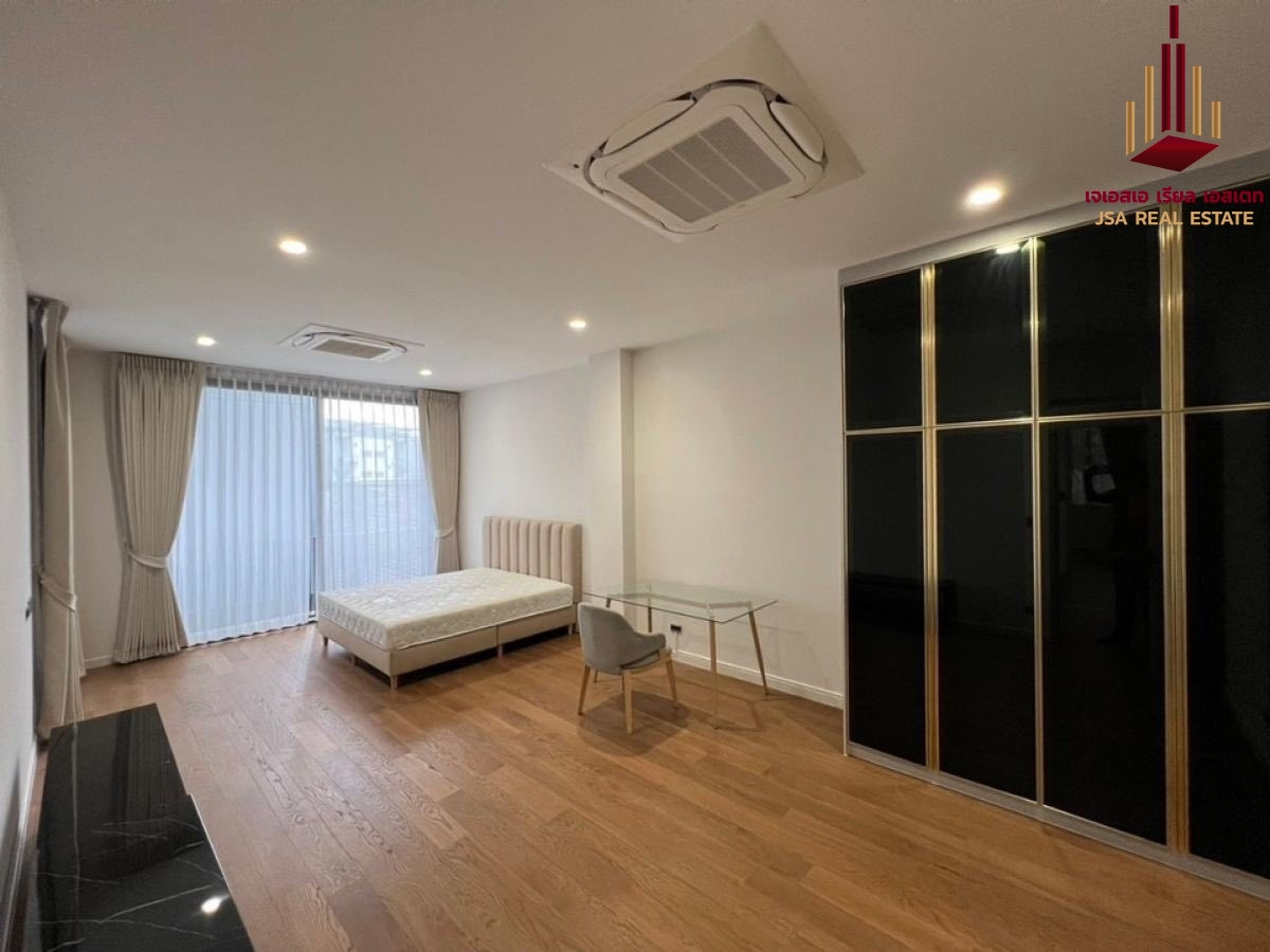 ให้เช่าบ้านพระราม 9 เพชรบุรีตัดใหม่ RCA : ✨ For Rent : BuGaan Rama 9-Meng Jai ✨  💰 Only 350,000 thb/month