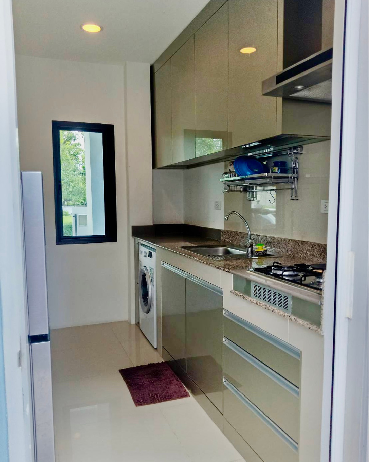 ให้เช่าบ้านนวมินทร์ รามอินทรา : ให้เช่า บ้านเดี่ยว ไลฟ์ บางกอก บลูเลอวาร์ด รามอินทรา 65 | แปลงหน้าสวน ใกล้รถไฟฟ้าสายสีชมพู วัชรพล - คู้บอน | พร้อมอยู่