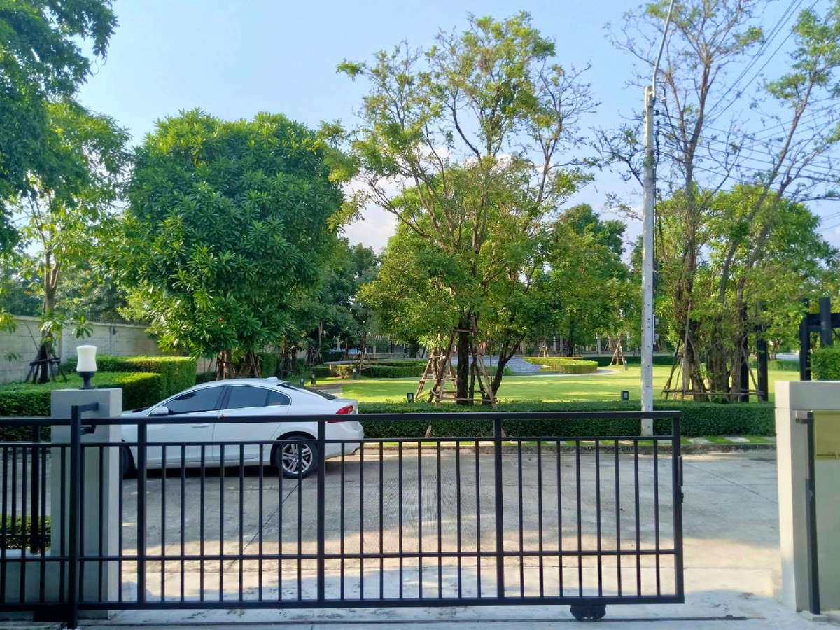 ให้เช่าบ้านนวมินทร์ รามอินทรา : ให้เช่า บ้านเดี่ยว ไลฟ์ บางกอก บลูเลอวาร์ด รามอินทรา 65 | แปลงหน้าสวน ใกล้รถไฟฟ้าสายสีชมพู วัชรพล - คู้บอน | พร้อมอยู่