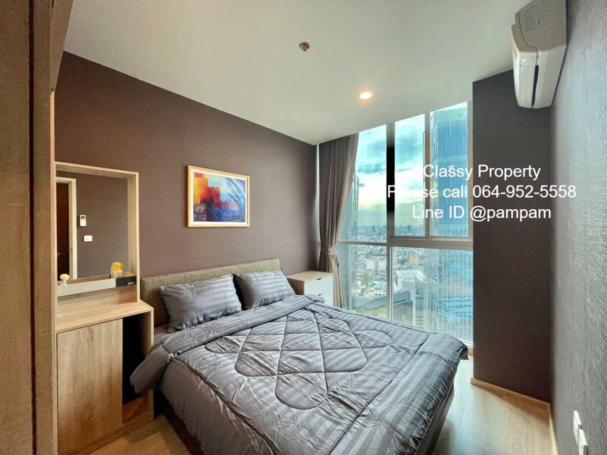 For RentCondoRatchadapisek, Huaikwang, Suttisan : Condo for rent : Noble Revolve Ratchada1 1 Bedroom High floor Fully furnished+ Digital door lock near MRT Cultural Centre