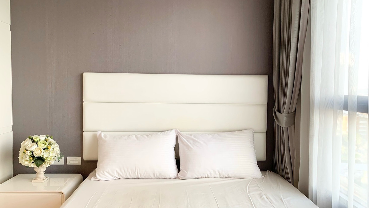 For RentCondoWongwianyai, Charoennakor : Studio for rent, 30 sq m, Urbano Absolute Sathorn Taksin, available 1 Dec.