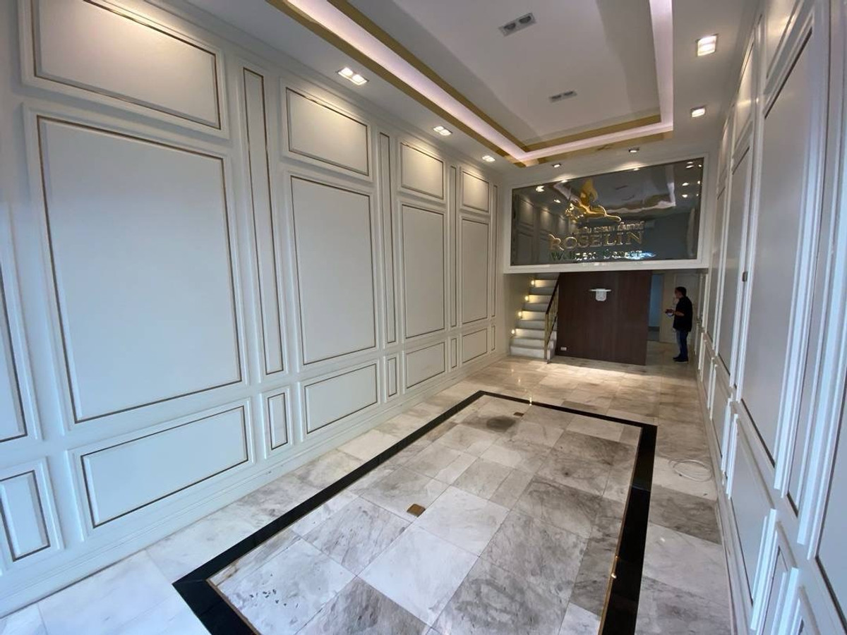 อาคารพาณิชย์สุขุมวิท อโศก ทองหล่อ : 📢👇เริ่มต้นธุรกิจของคุณในทำเลศักยภาพ!อาคารพาณิชย์สูง 5 ชั้นครึ่ง ติดถนนใหญ่ รายล้อมด้วยย่านคึกคัก เดินทางสะดวก ทำเลดีตามหลักฮวงจุ้ย เหมาะสำหรับทำออฟฟิศ คาเฟ่ โชว์รูม หรือธุรกิจอื่น ๆ