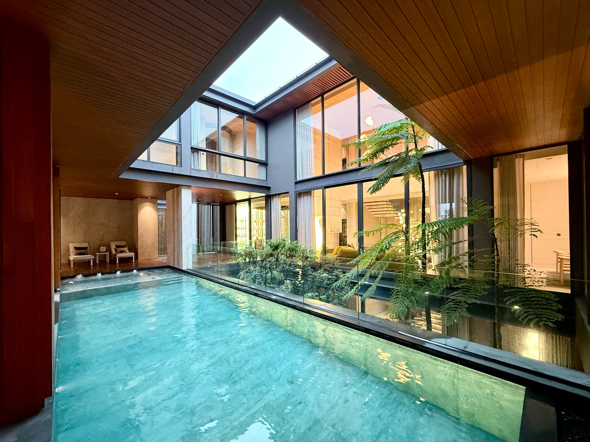 For SaleHouseBang Sue, Wong Sawang, Tao Pun : Very exclusive 3-story luxury house for sale, SONLE Residences Ratchadaphisek, Ultra Luxury Mansion in the heart of the city - only 5 exclusive homes from SC Asset, starting at 260 million baht.