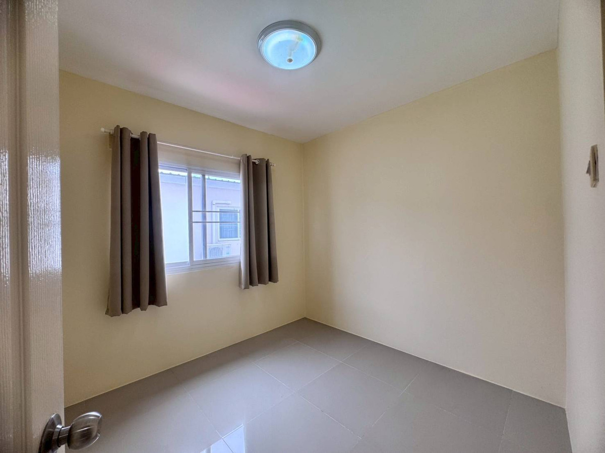 ขายทาวน์โฮมลาดกระบัง สุวรรณภูมิ : ขายทาวน์เฮ้าส์ รีโนเวทใหม่ หมู่บ้านสวนหลวงวิลล์ 6 (N.998)